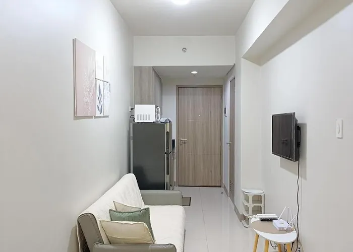 S Residences Tower 1 - Near Moa & Ayala Malls Bay Hotel 5*